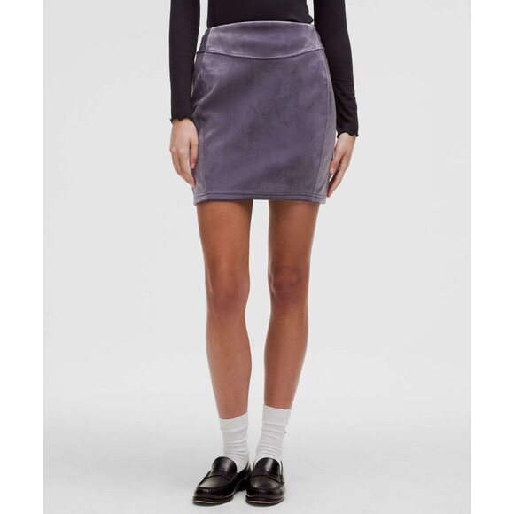 Lululemon Scuba High-Rise Mini Skirt Velvet XL Purple W8AL9S in NFAL Nightfall - Picture 3 of 12